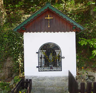 Die Ness Kapelle in der Ortschaft Landshaag 